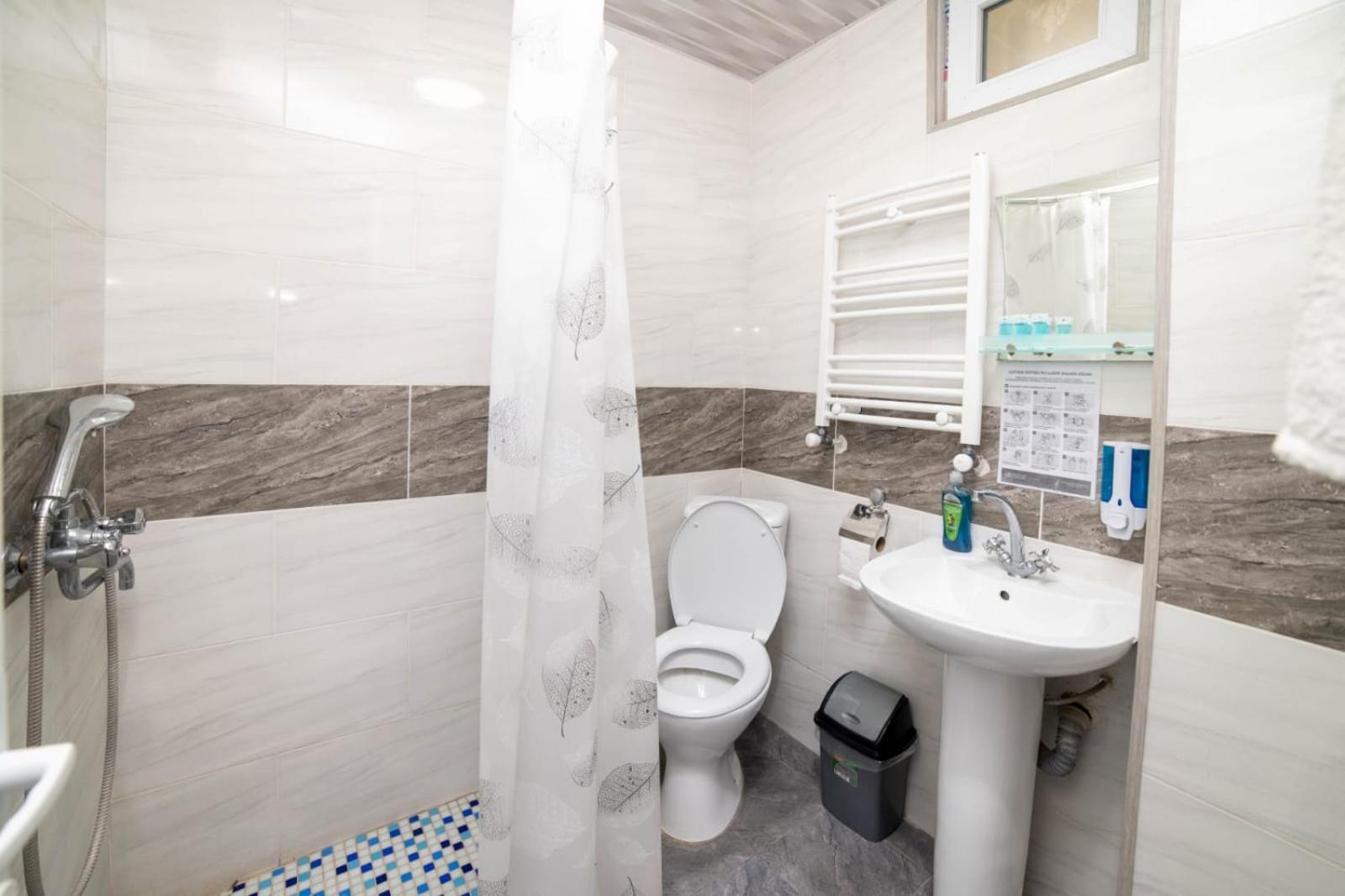Guest House Kavkasioni 33 Telavi Dış mekan fotoğraf
