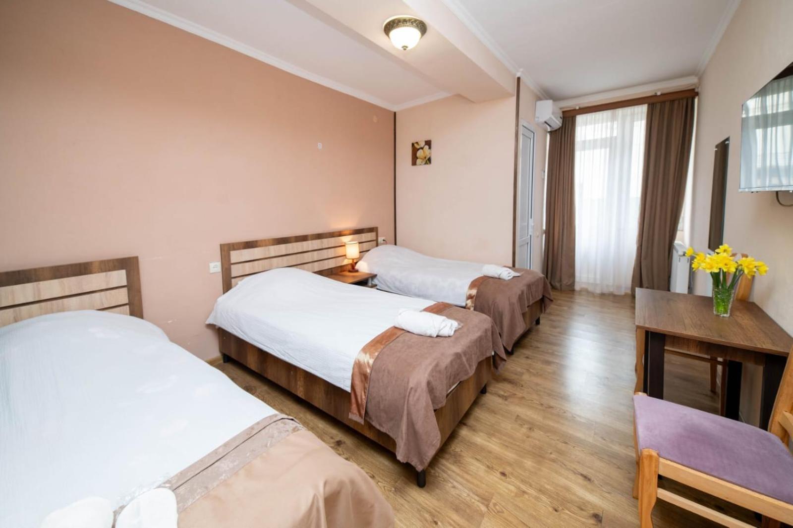 Guest House Kavkasioni 33 Telavi Dış mekan fotoğraf
